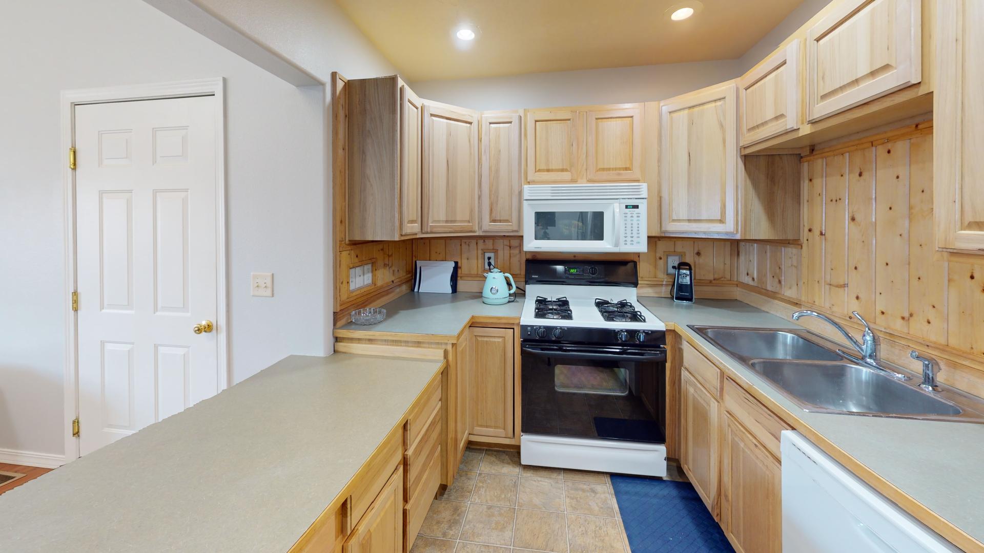 103 Alice Avenue B Property Photo 10