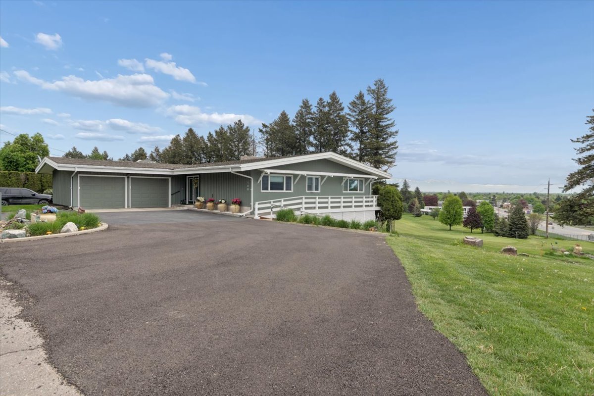 108 Charlotte Avenue Property Photo 1