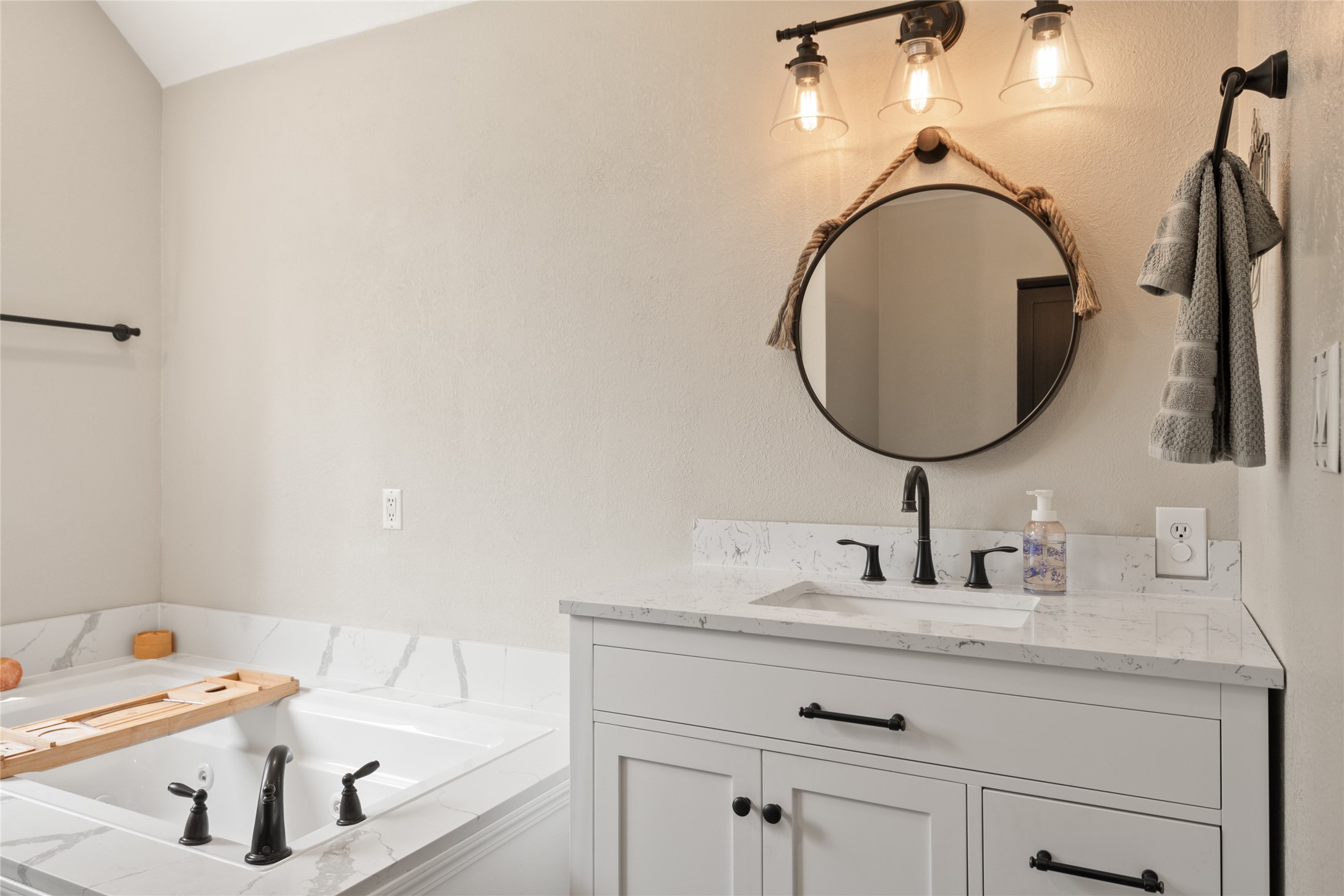 41255 Pine Tree Lane Property Photo 34