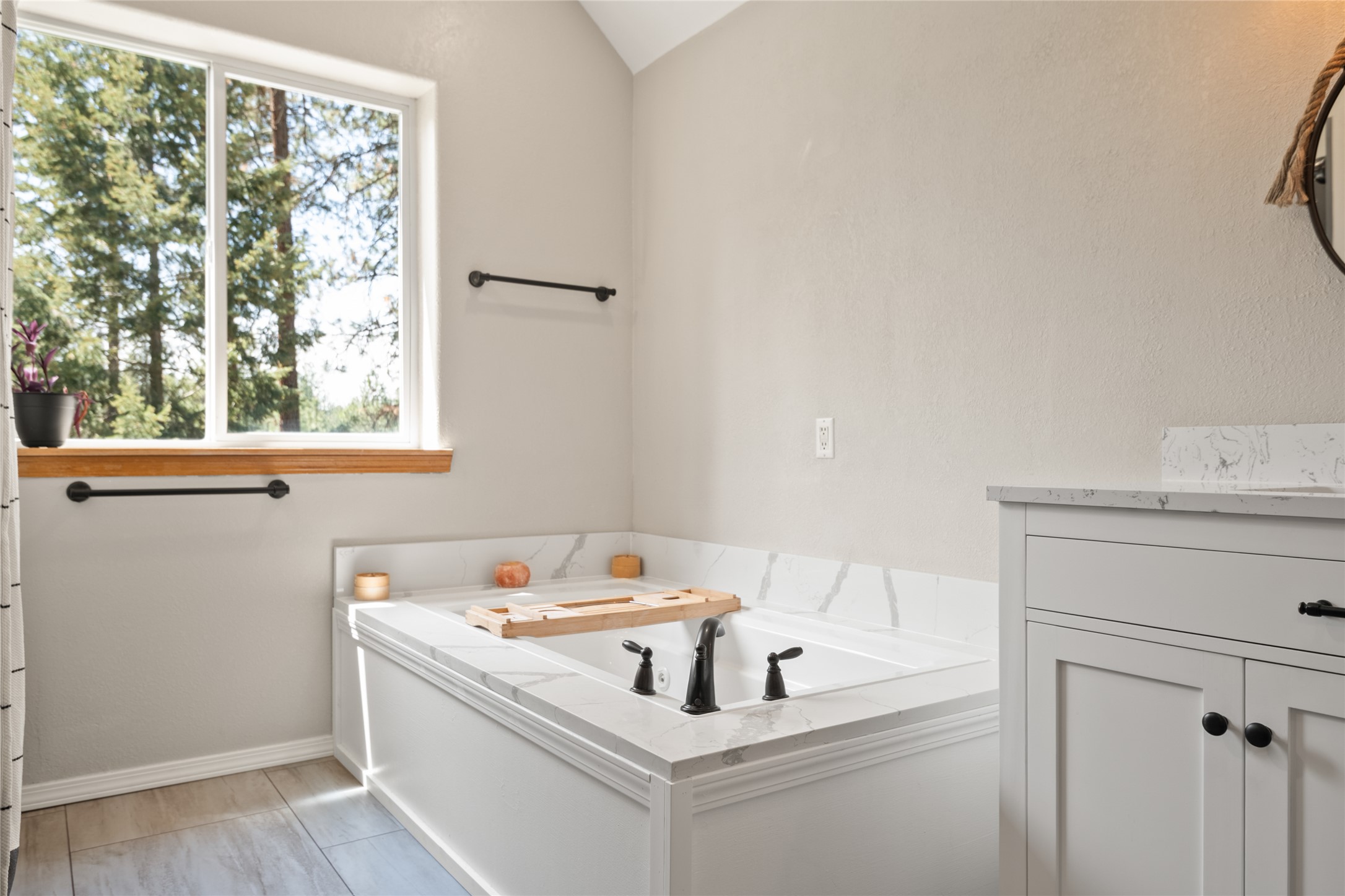 41255 Pine Tree Lane Property Photo 35