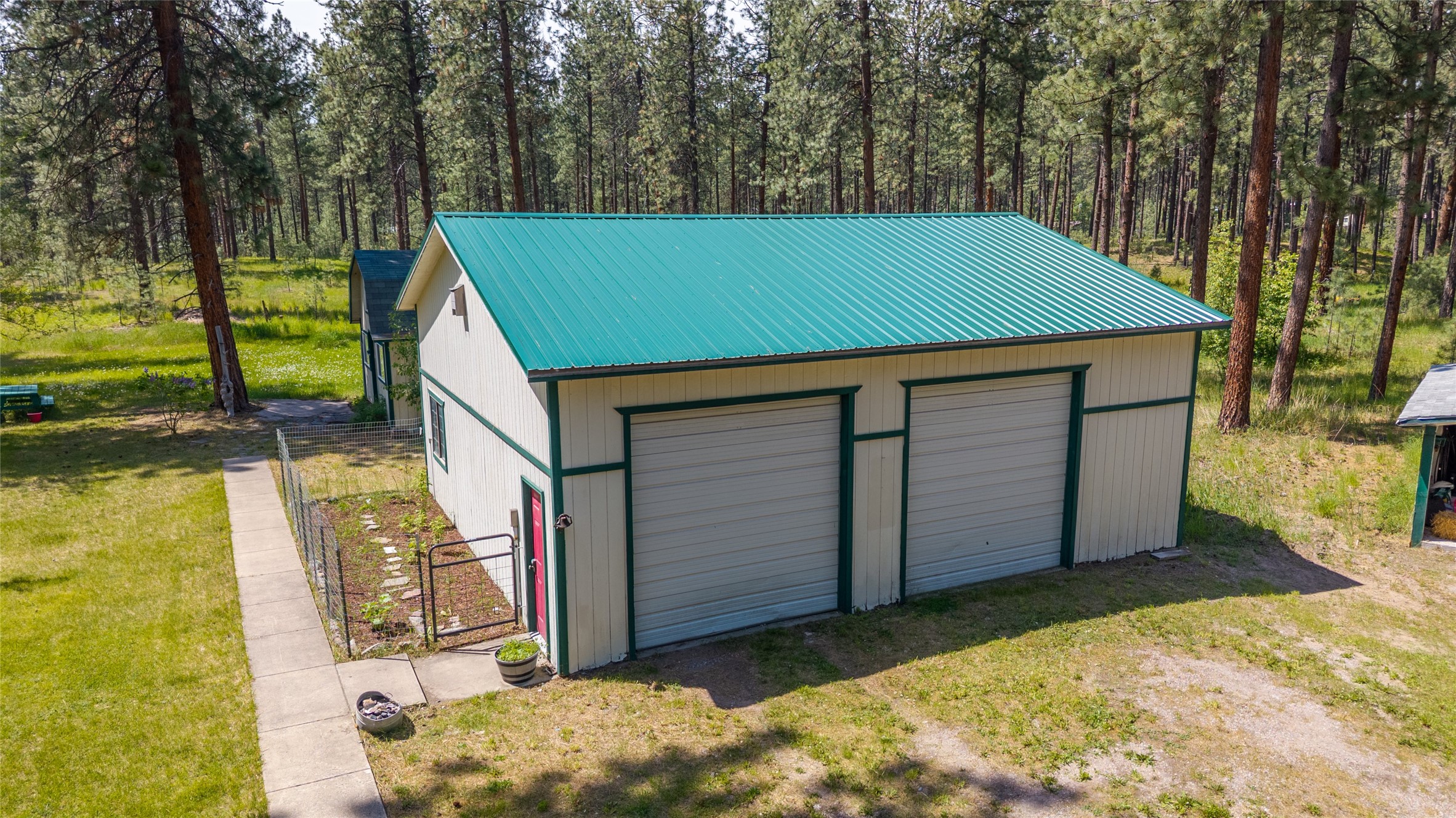 41255 Pine Tree Lane Property Photo 43