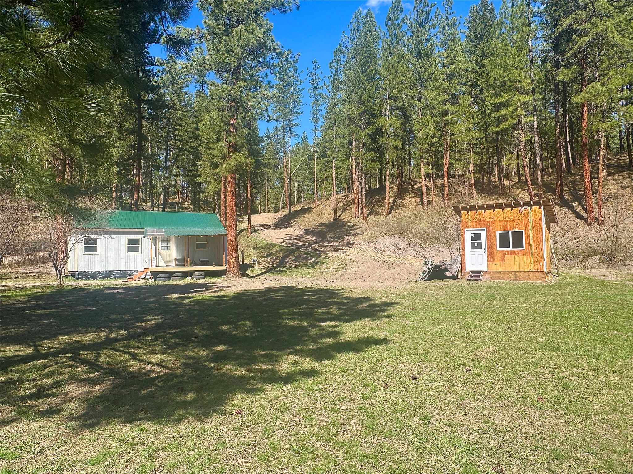 21481 Nine Mile Road Property Photo 24
