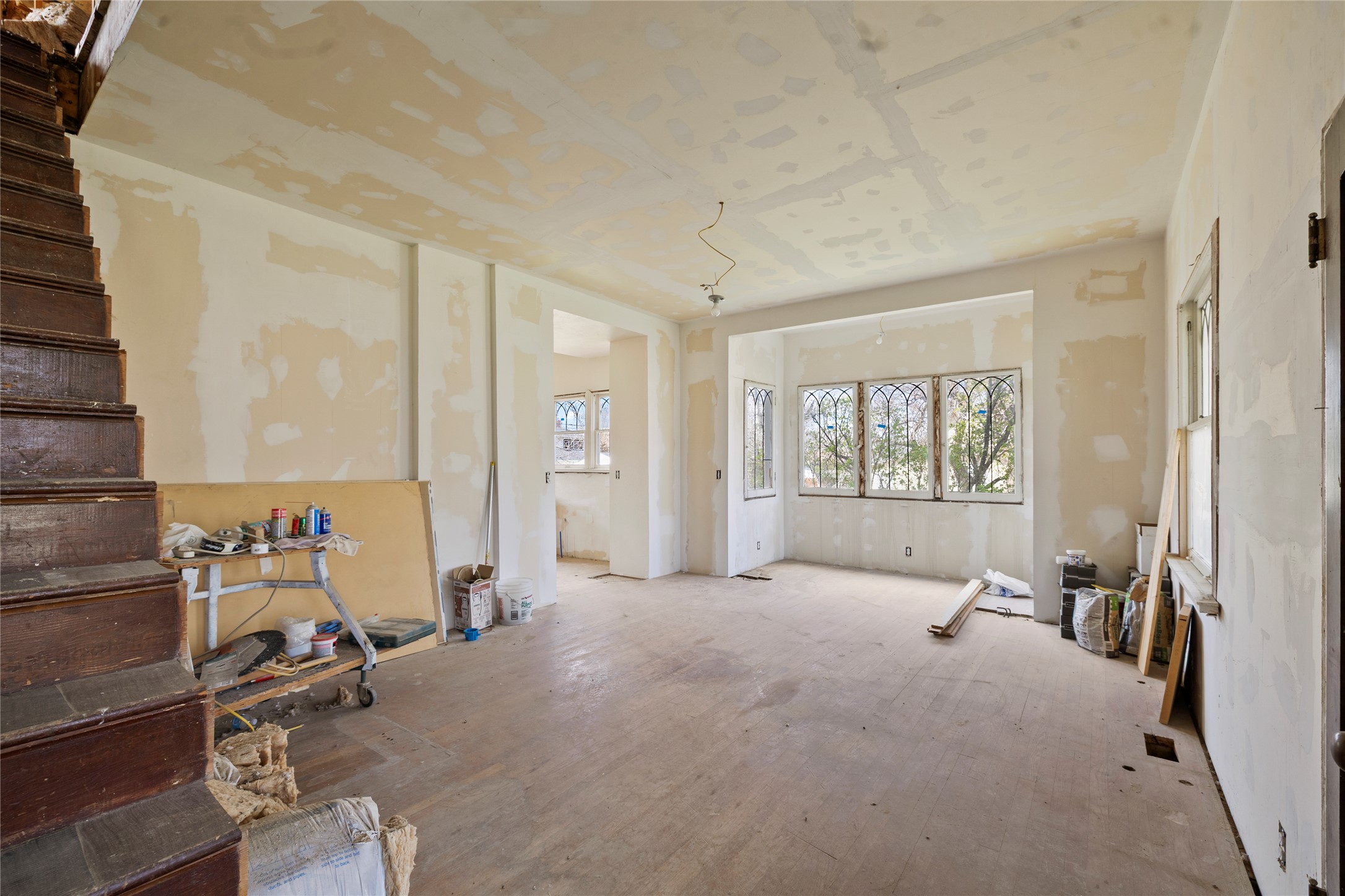 606 3rd Avenue Property Photo 3