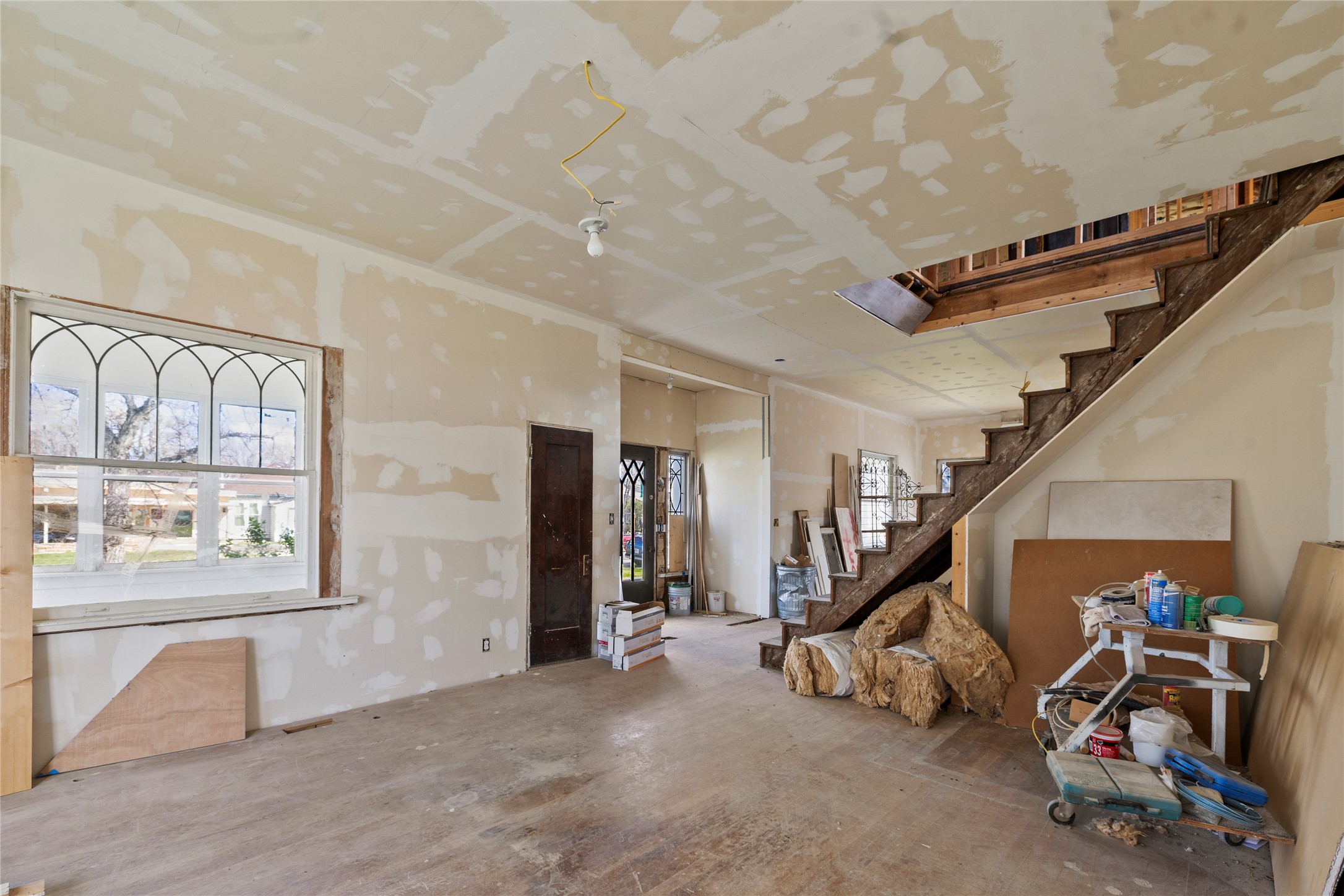606 3rd Avenue Property Photo 5