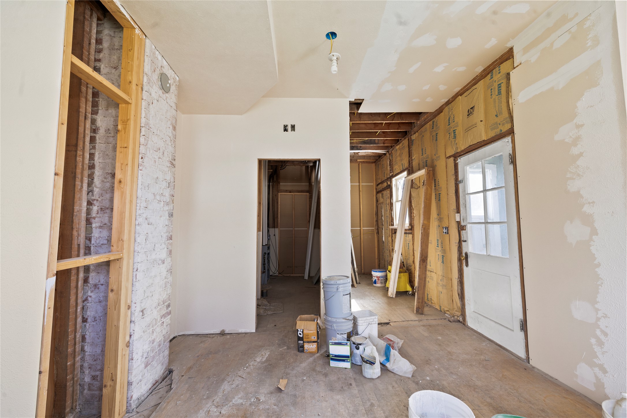 606 3rd Avenue Property Photo 8