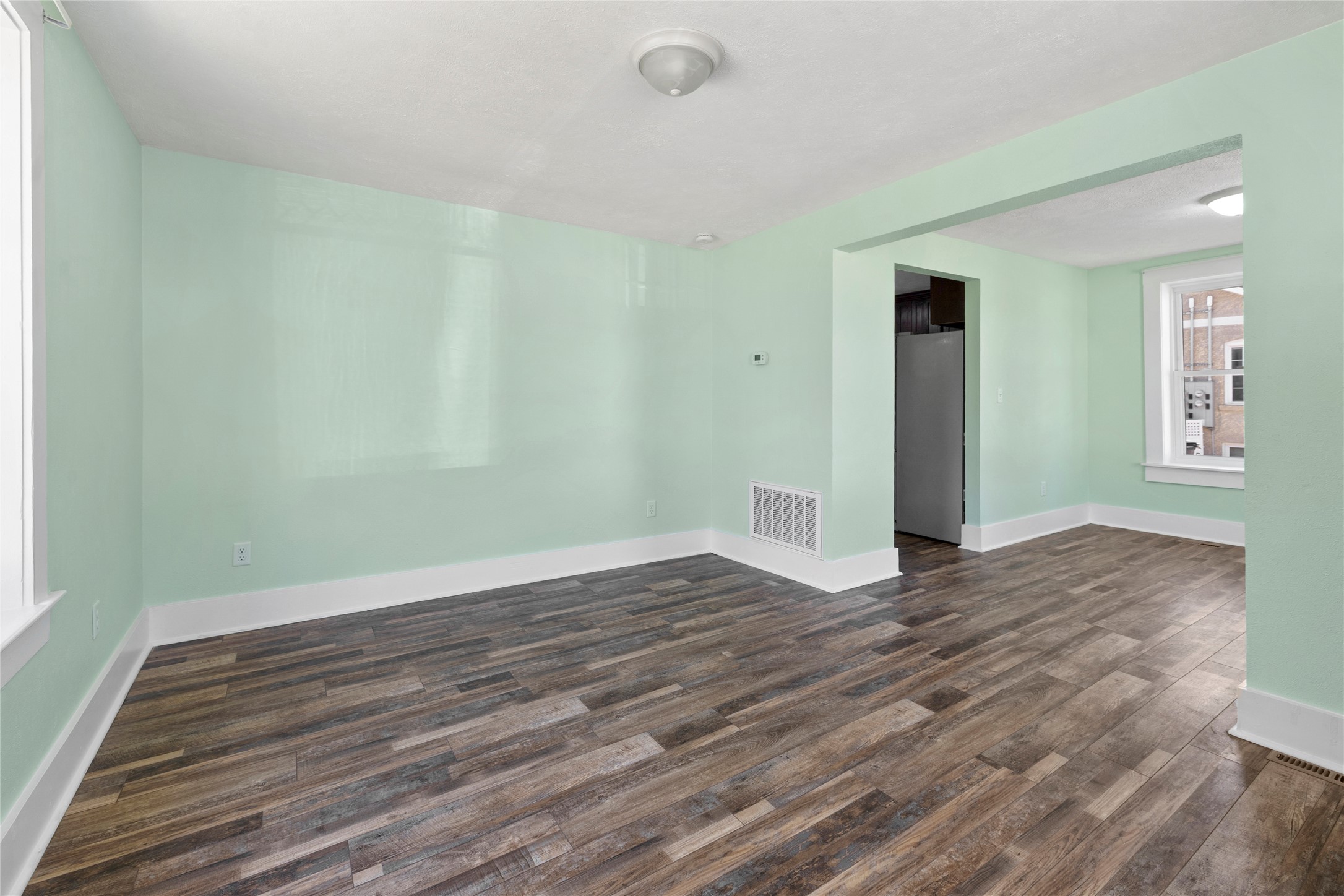 606 3rd Avenue Property Photo 35