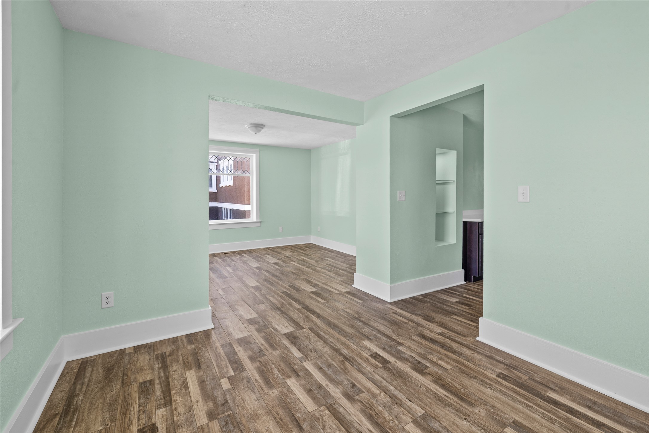 606 3rd Avenue Property Photo 39