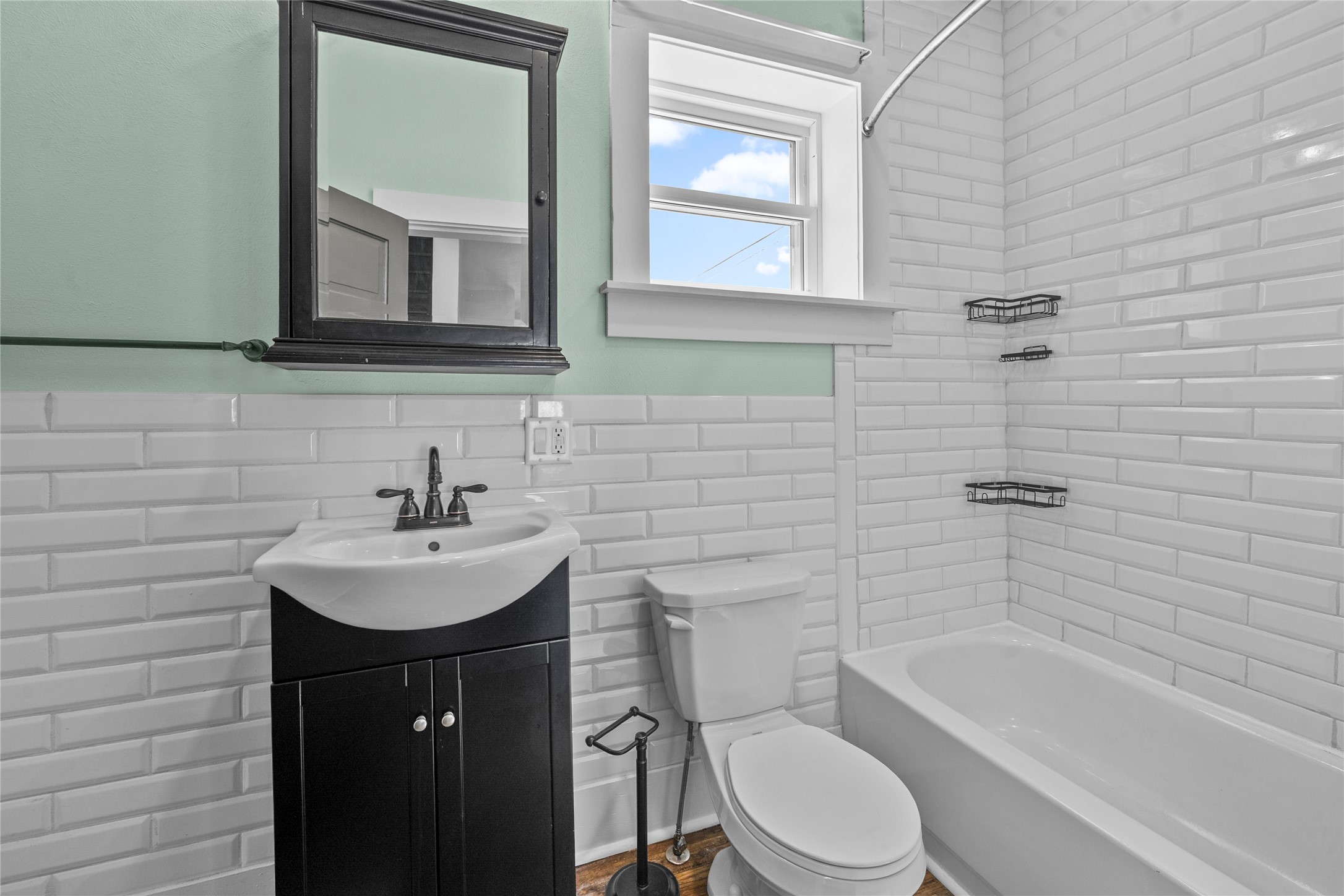 606 3rd Avenue Property Photo 41