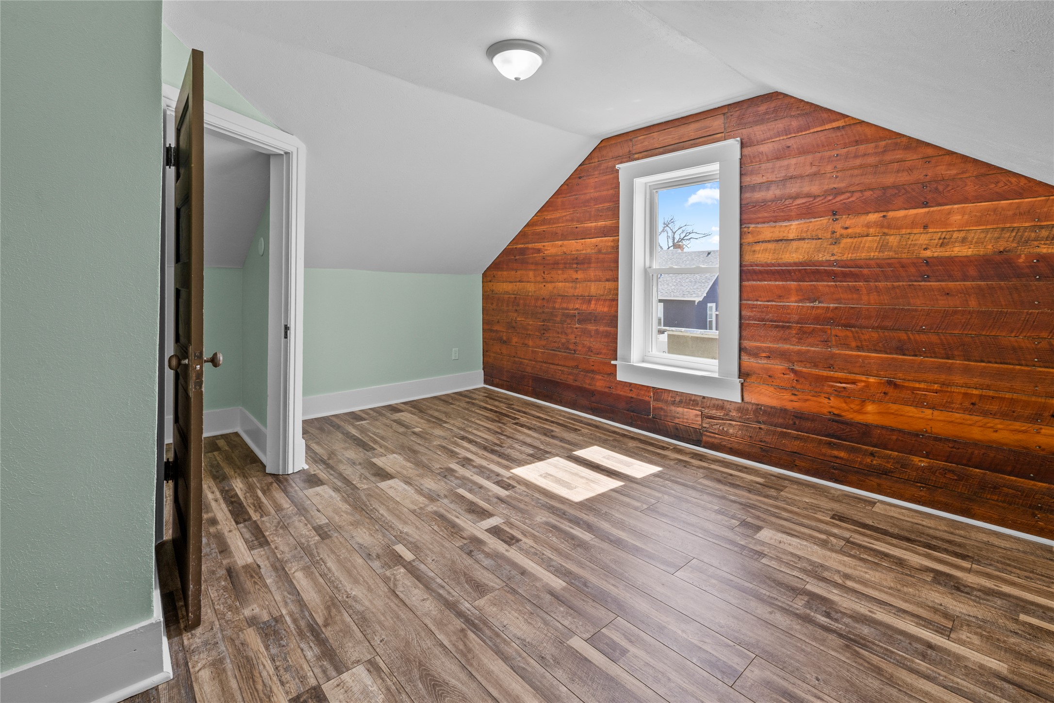 606 3rd Avenue Property Photo 50