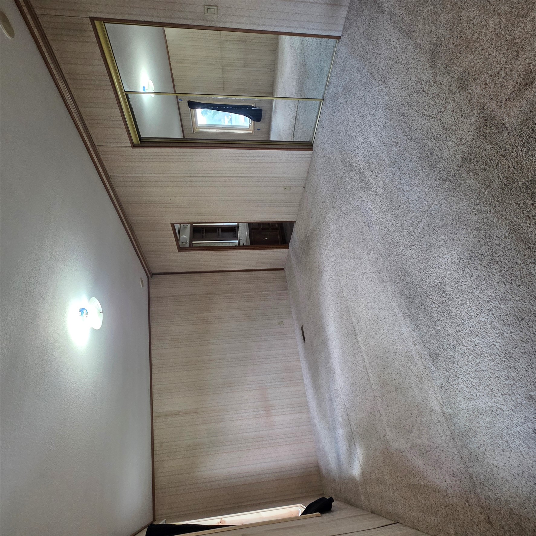505 Main Street E Property Photo 18