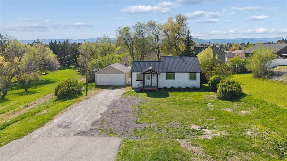 1270 N Meridian Road Property Photo 1