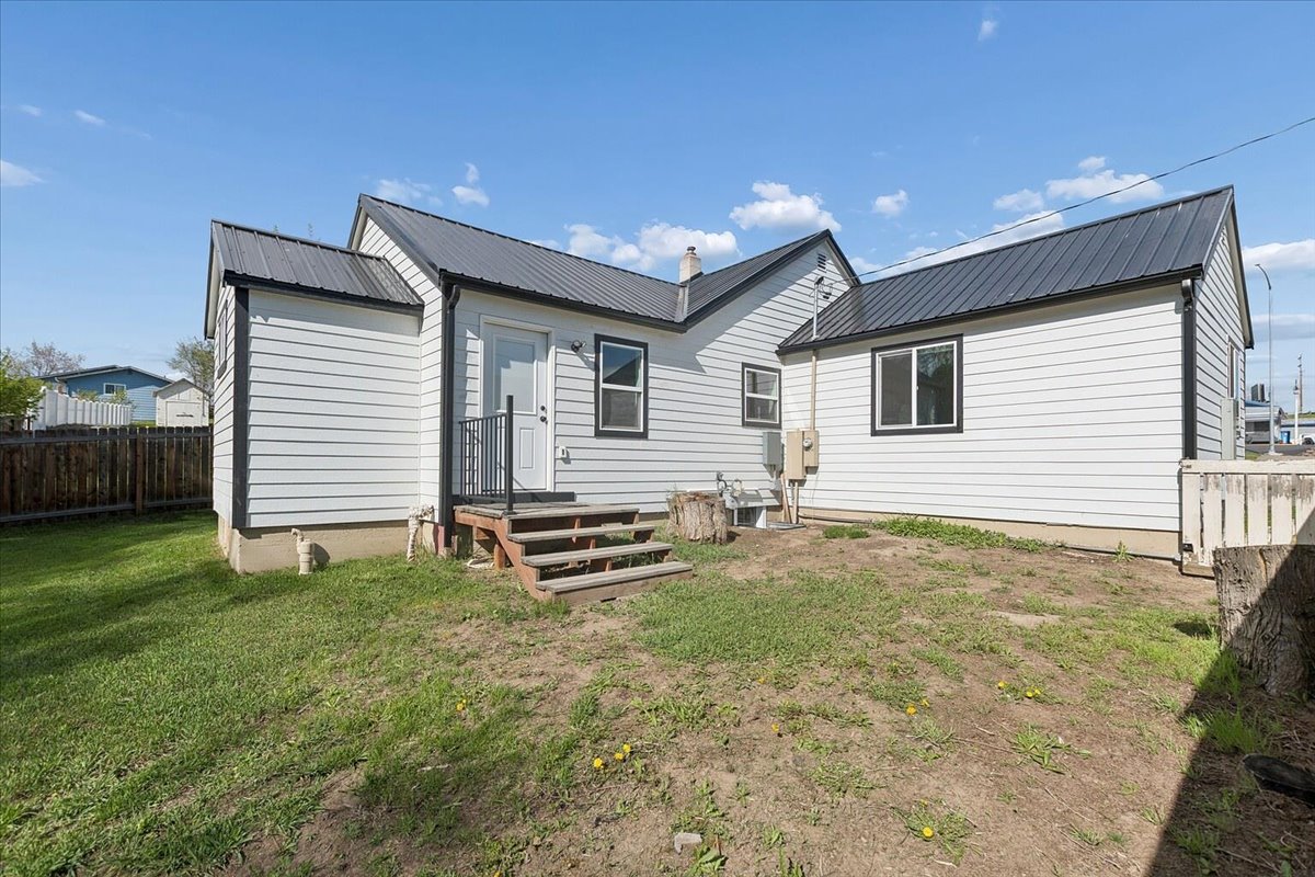 1270 N Meridian Road Property Photo 3