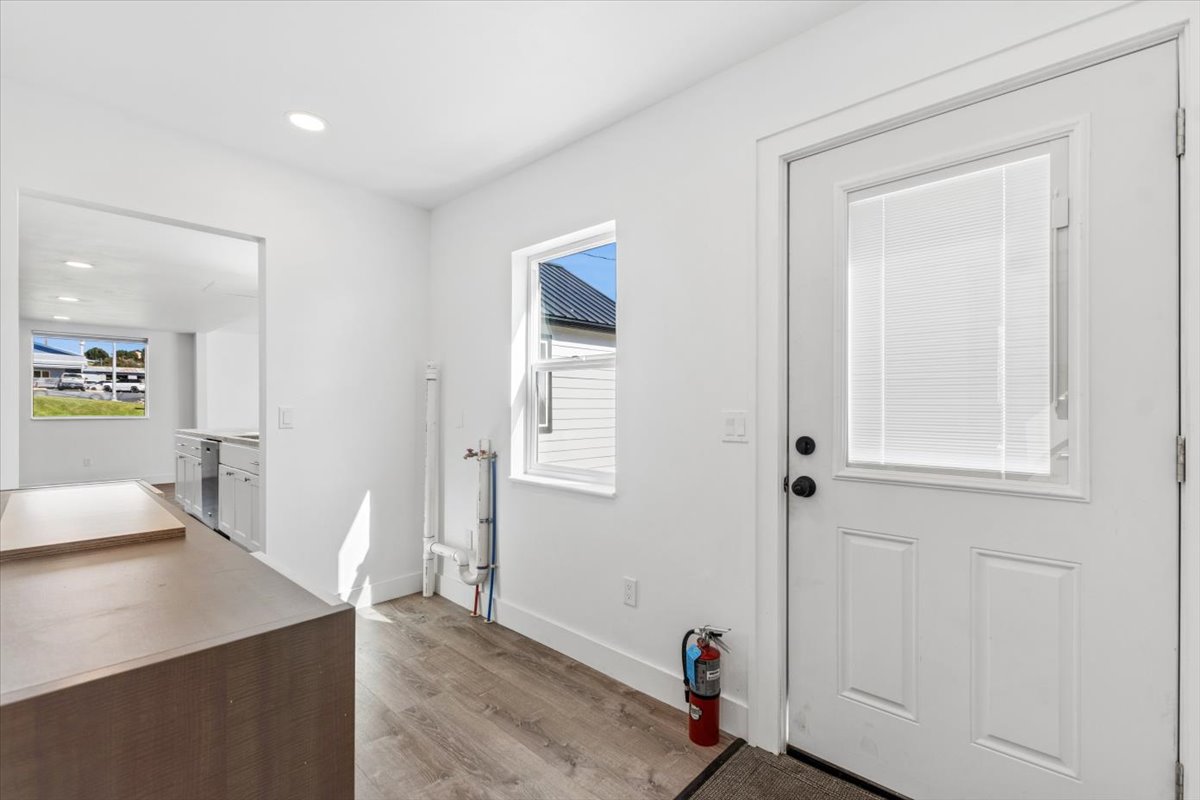 1270 N Meridian Road Property Photo 11