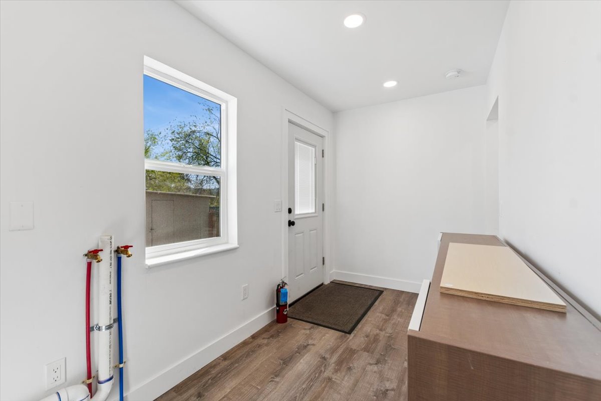 1270 N Meridian Road Property Photo 13