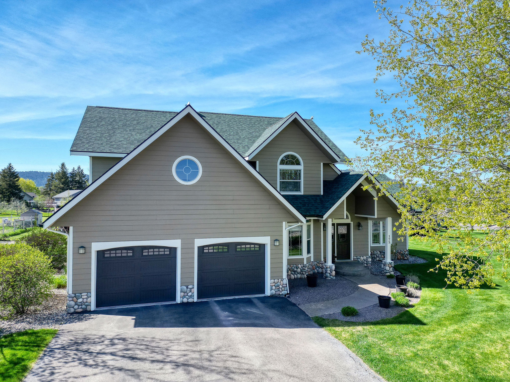 175 Aspen Loop Property Photo 2