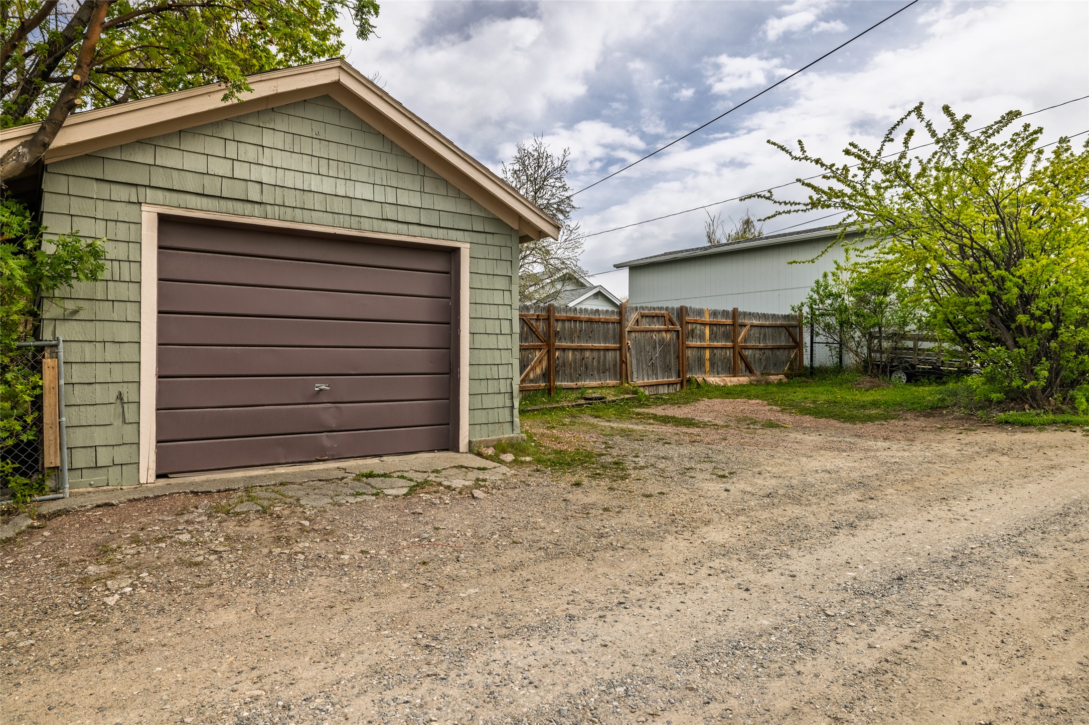 828 N Rodney Street Property Photo 71