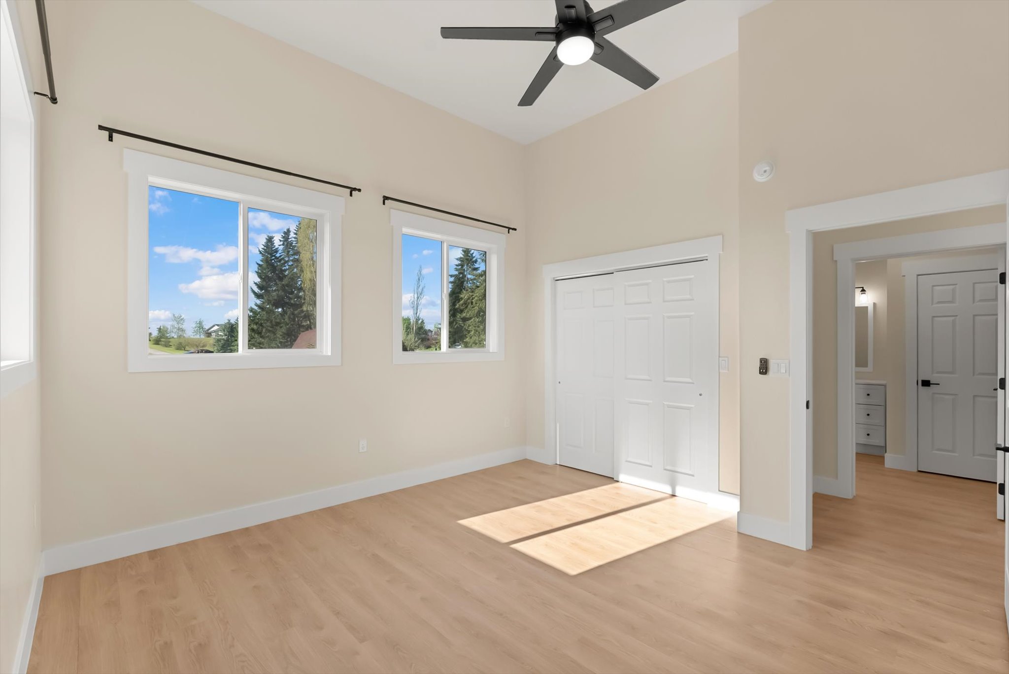 40994 Terrace Circle Property Photo 13