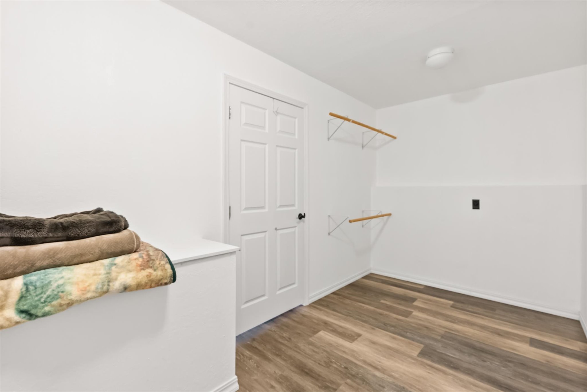 40994 Terrace Circle Property Photo 57