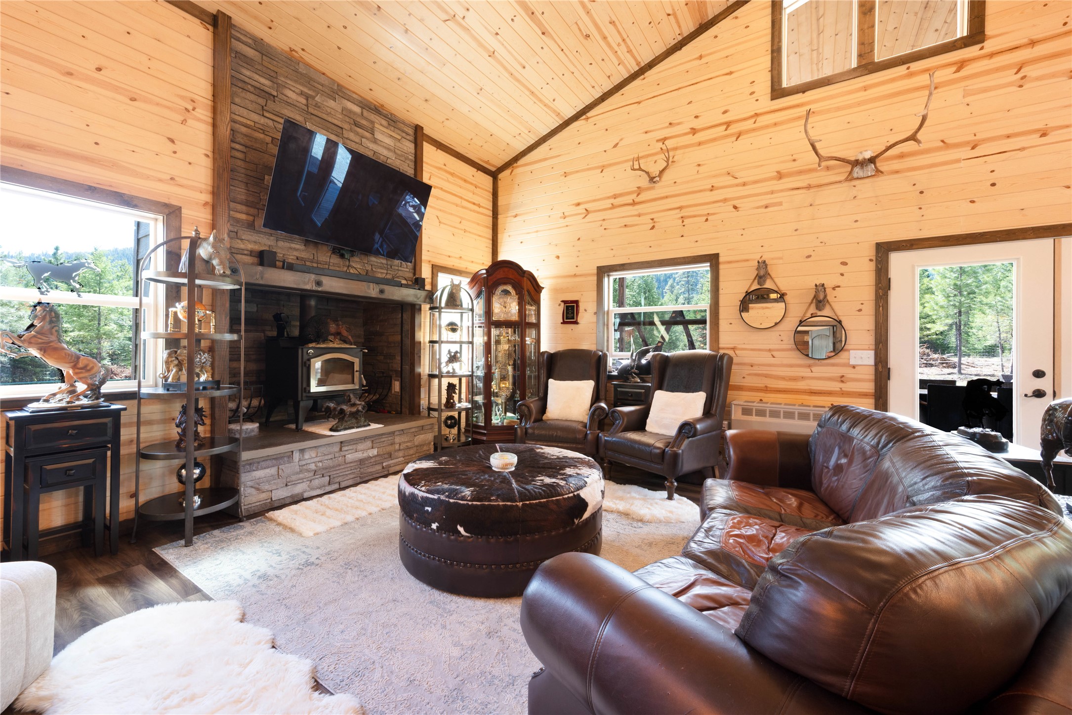 4193 Quartz Creek Road Property Photo 8