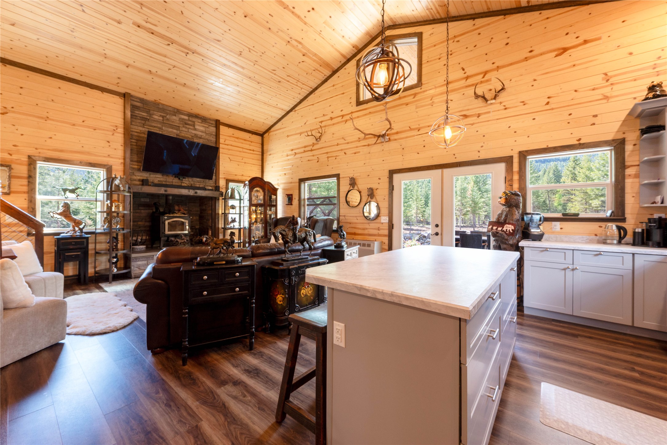 4193 Quartz Creek Road Property Photo 13