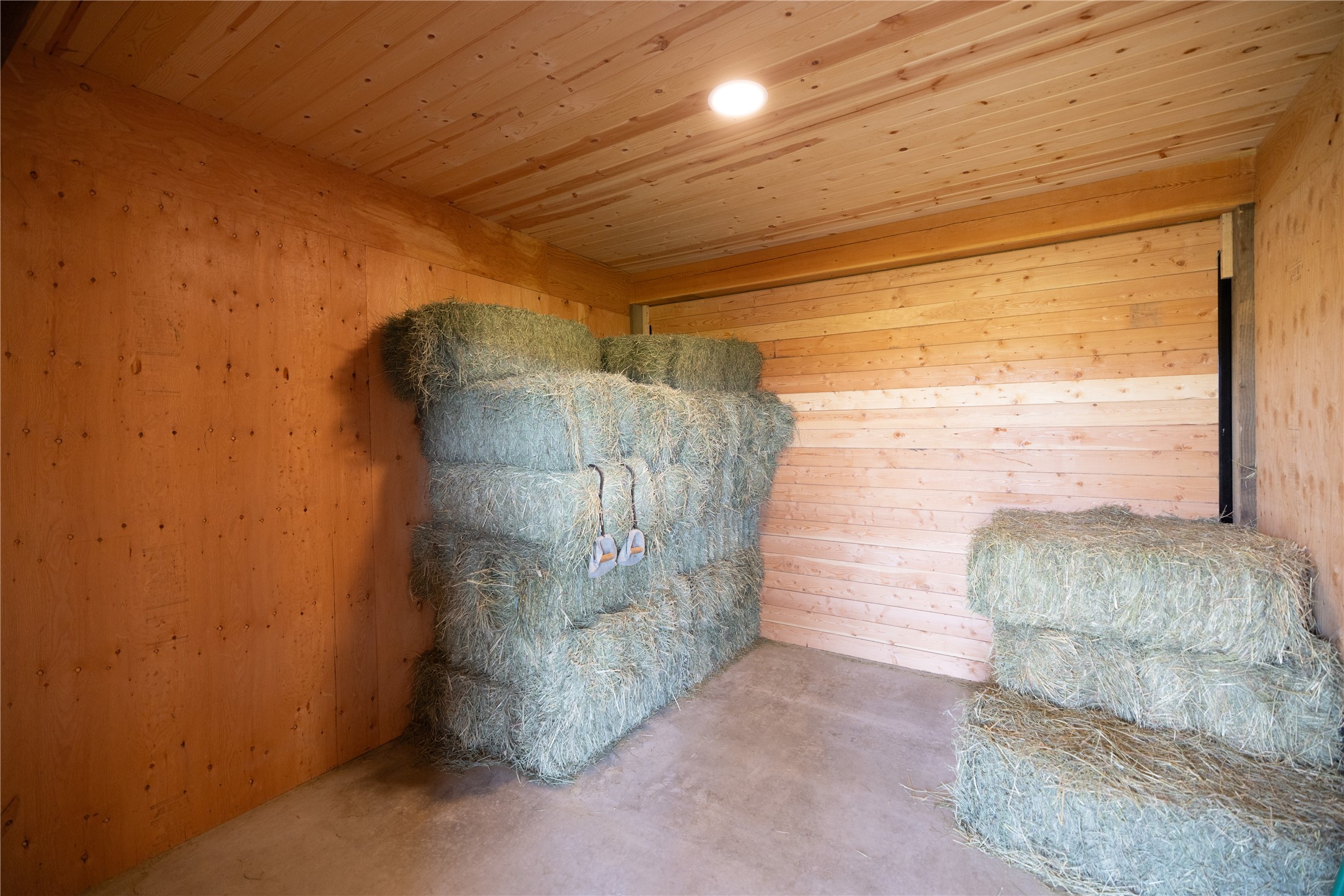 401 Boulder Lane Property Photo 47