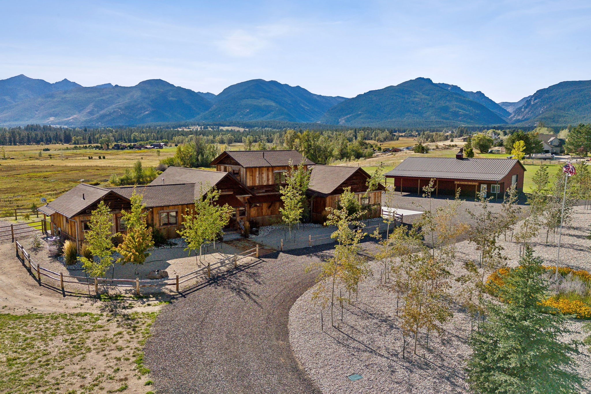250 Crested Butte Way Property Photo 4