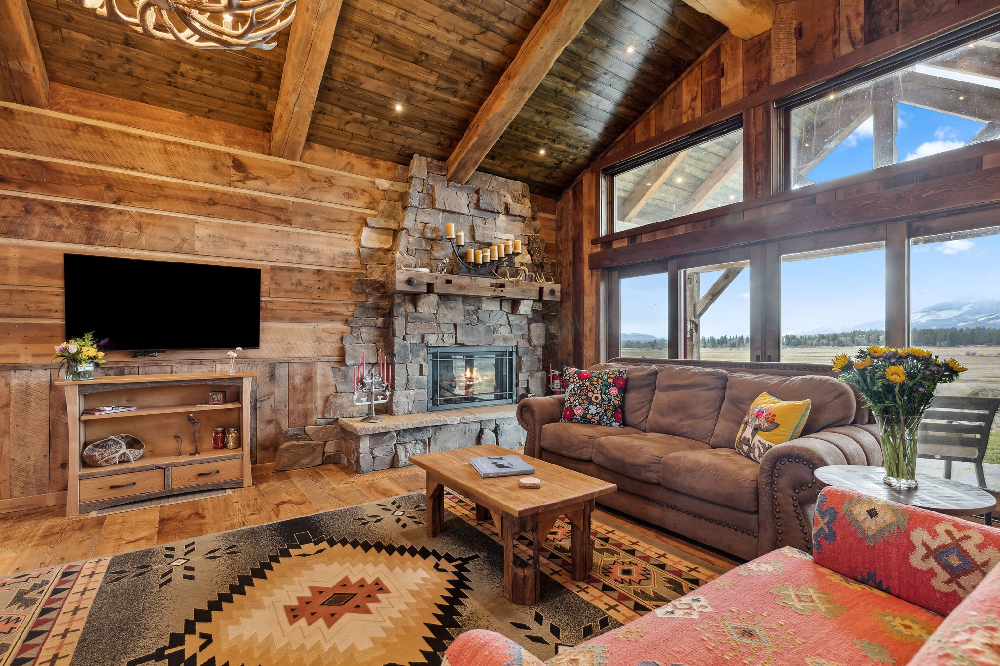 250 Crested Butte Way Property Photo 8