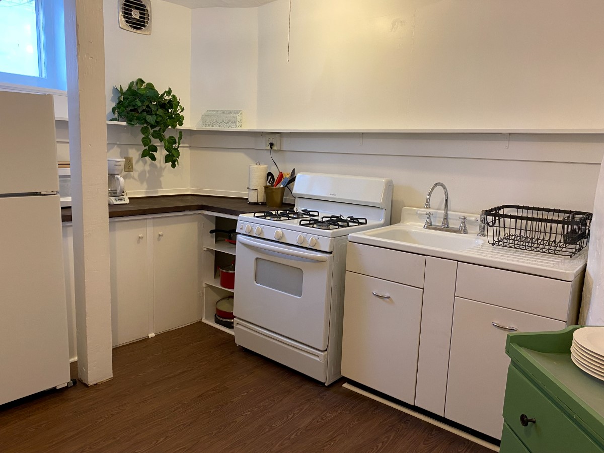 608 N Ewing Street Property Photo 10
