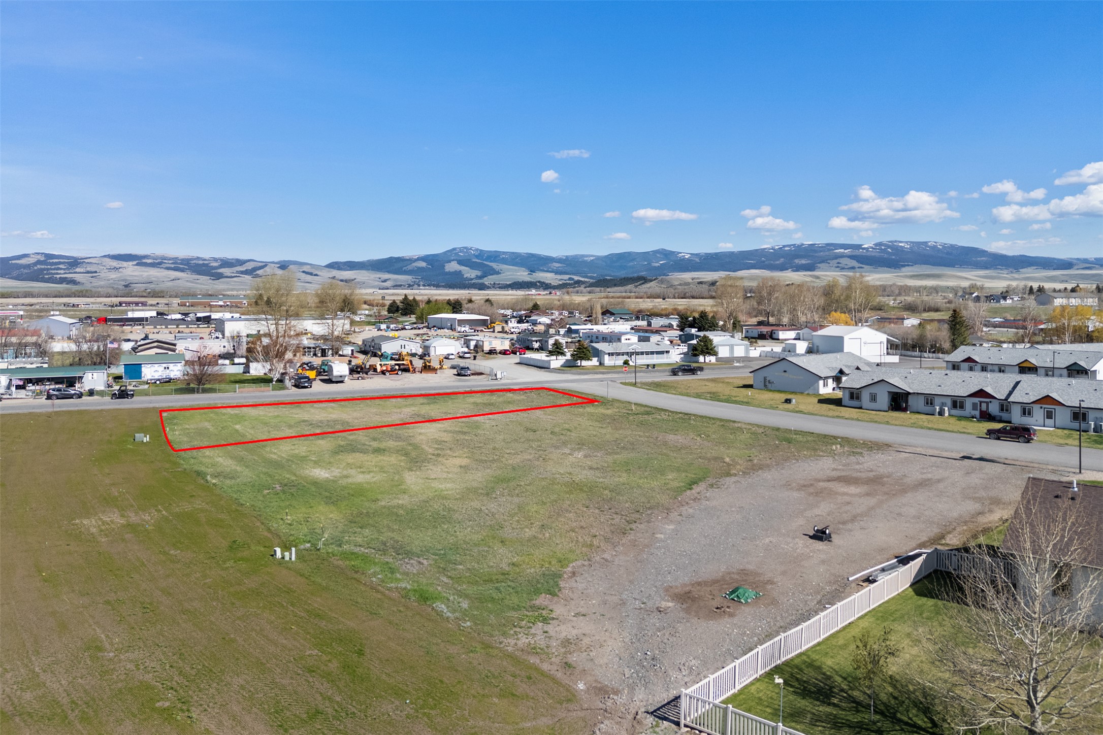 1011 Tumbleweed Lane Property Photo 4