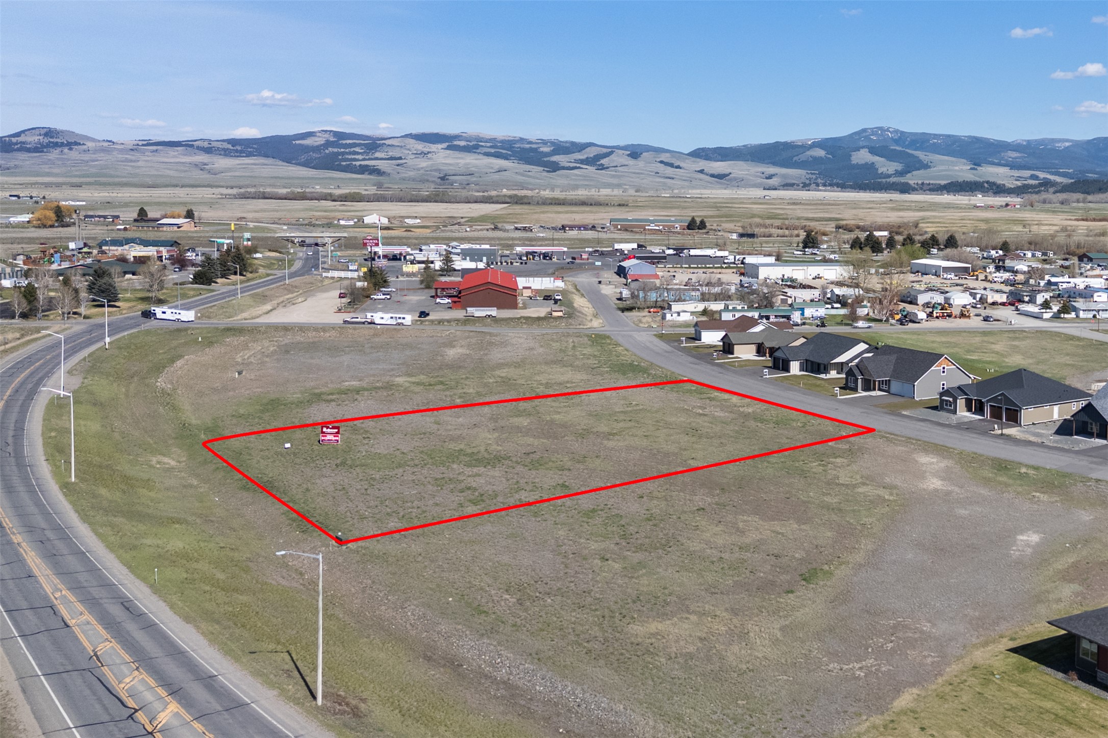 975 Sagebrush Lane Property Photo 1