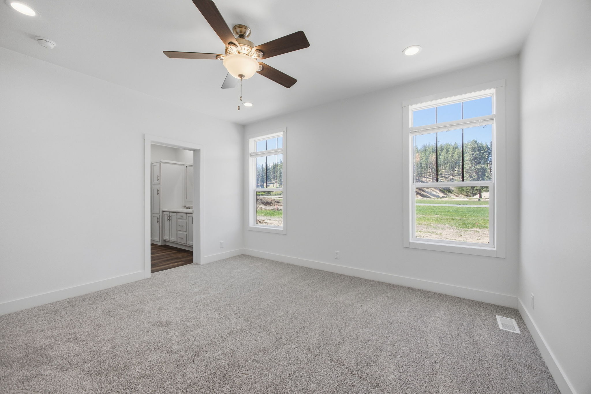 110 Nicholson Way Property Photo 24