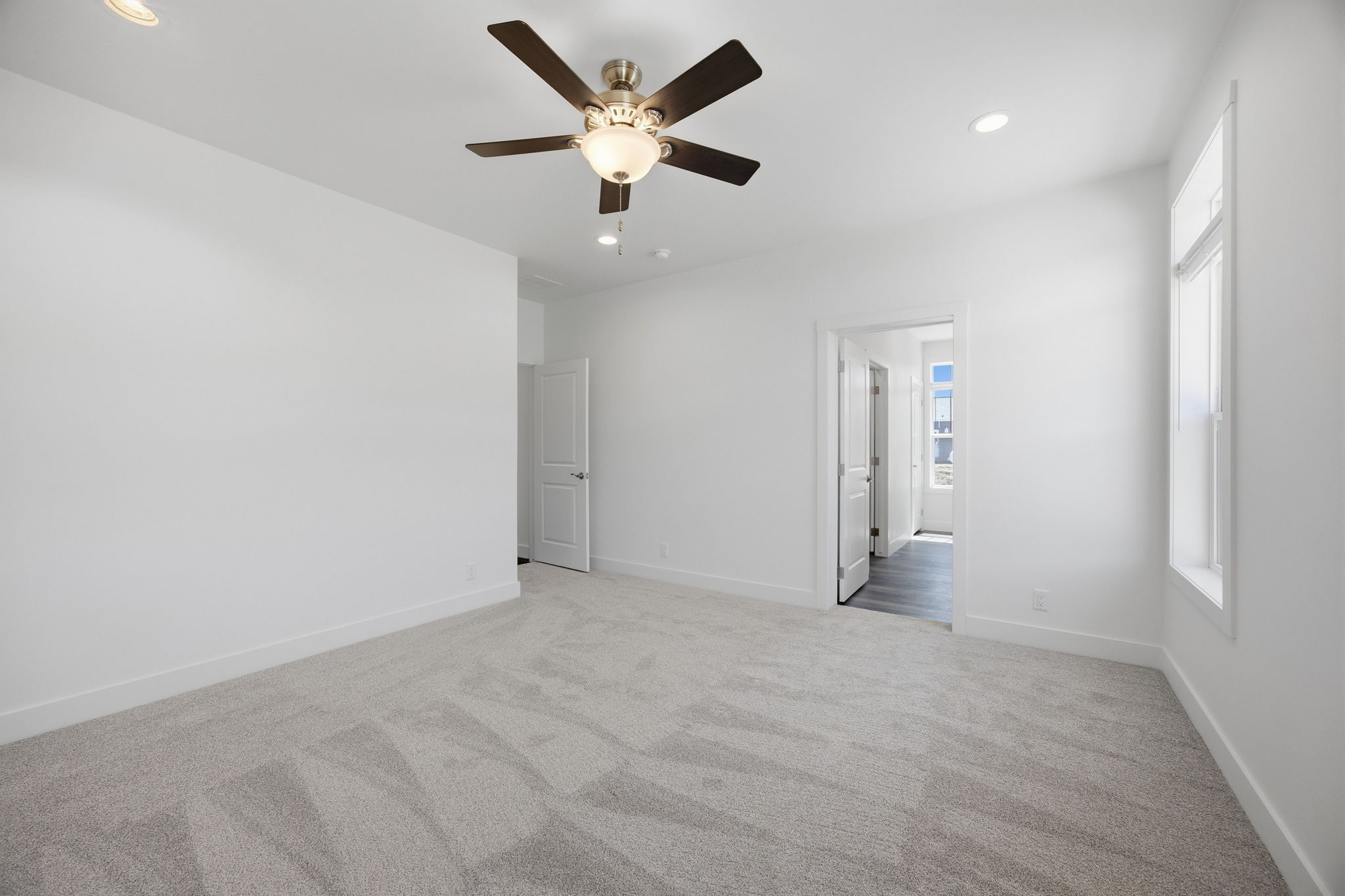 110 Nicholson Way Property Photo 25