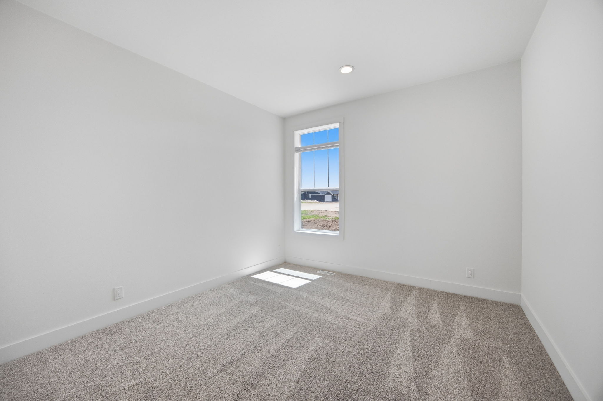 110 Nicholson Way Property Photo 34