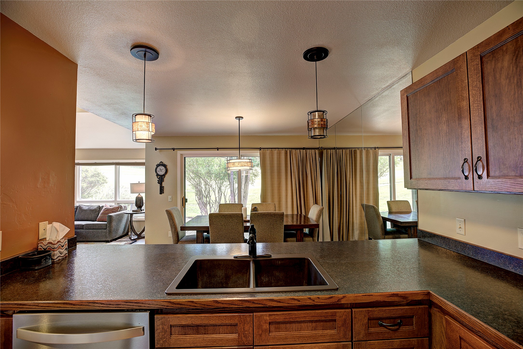 695 Saint Andrews Drive Property Photo 8