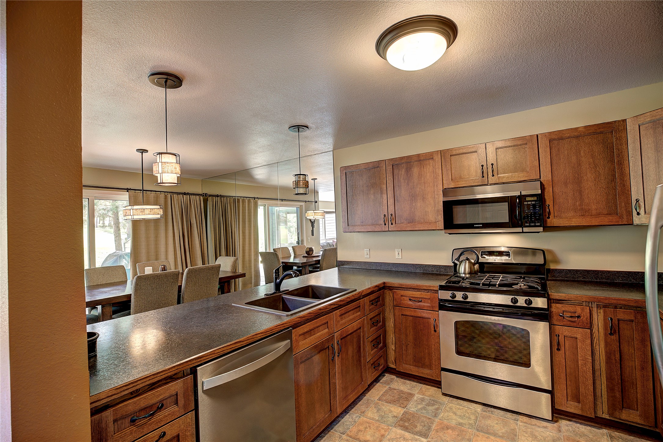 695 Saint Andrews Drive Property Photo 9
