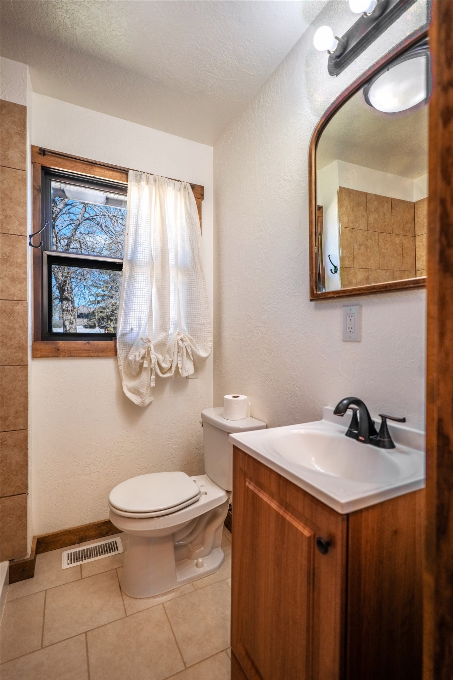 110 4th Street N Property Photo 18