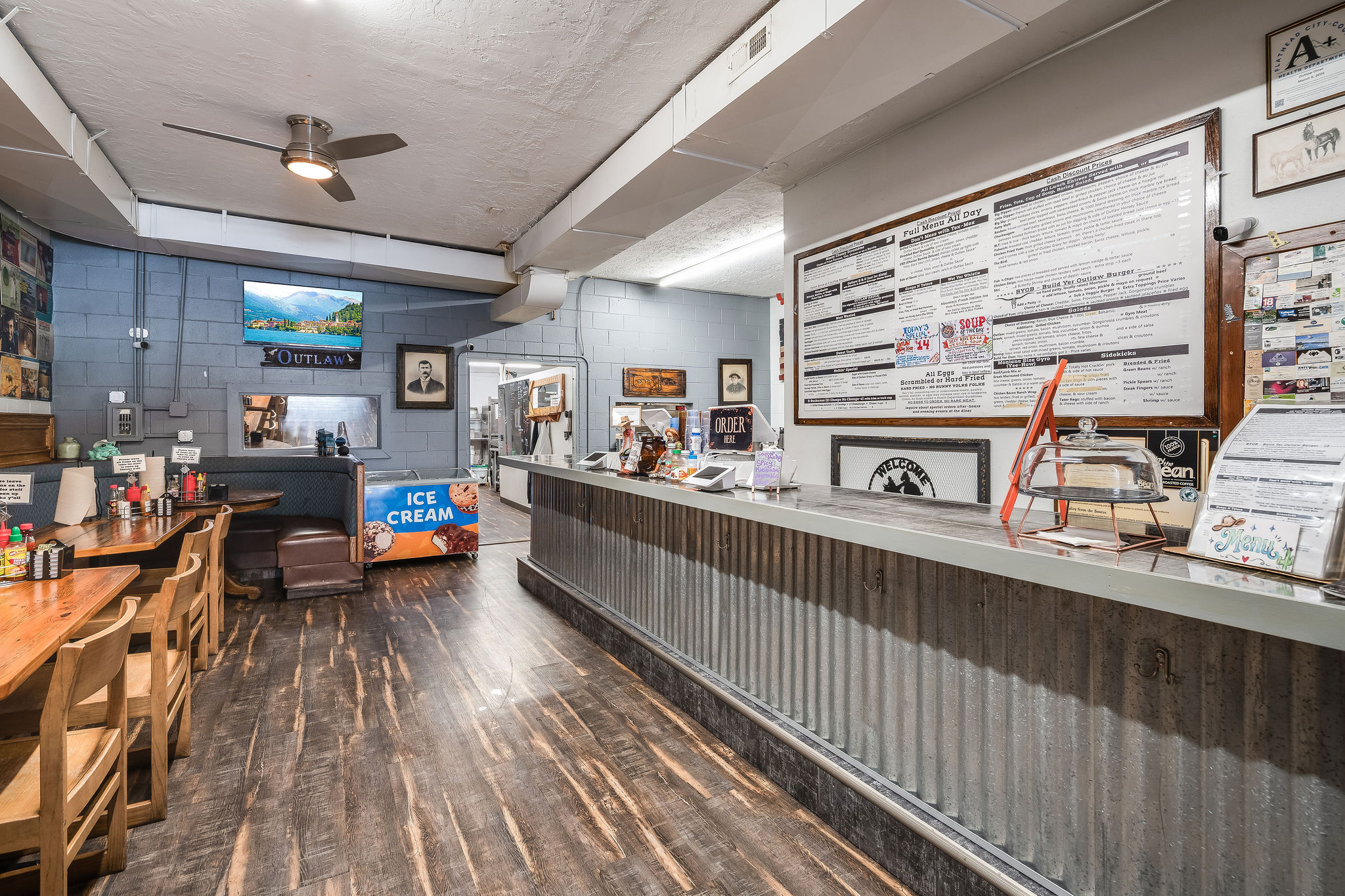 420 Nucleus Avenue Property Photo 15