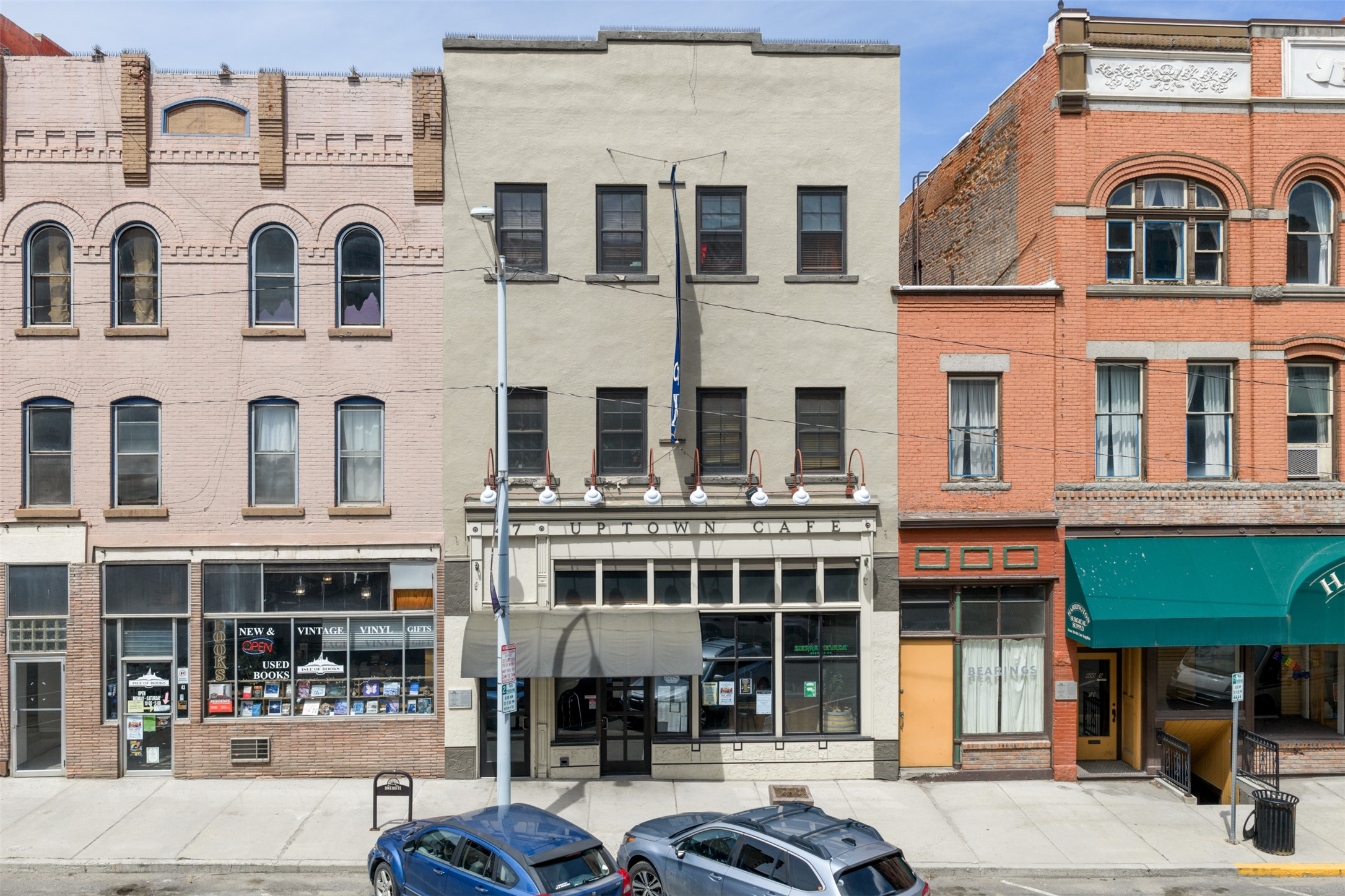 47 E Broadway Street Property Photo 1