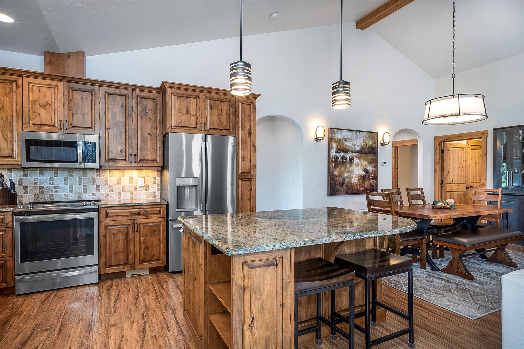 407 White Fox Run Property Photo 15