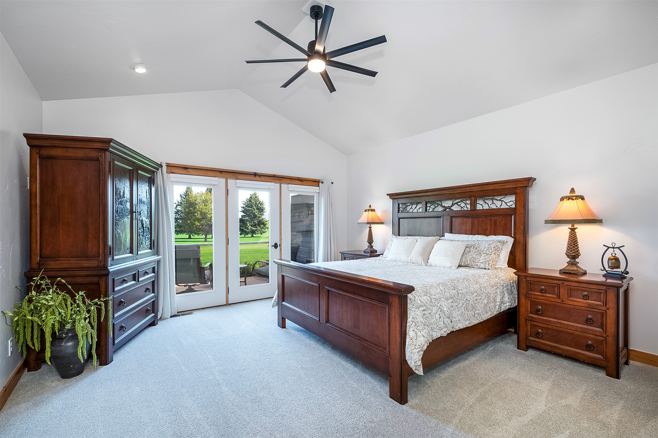 407 White Fox Run Property Photo 18