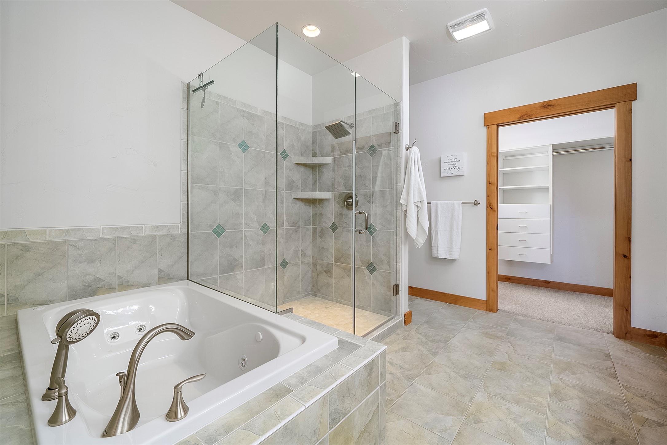 407 White Fox Run Property Photo 25