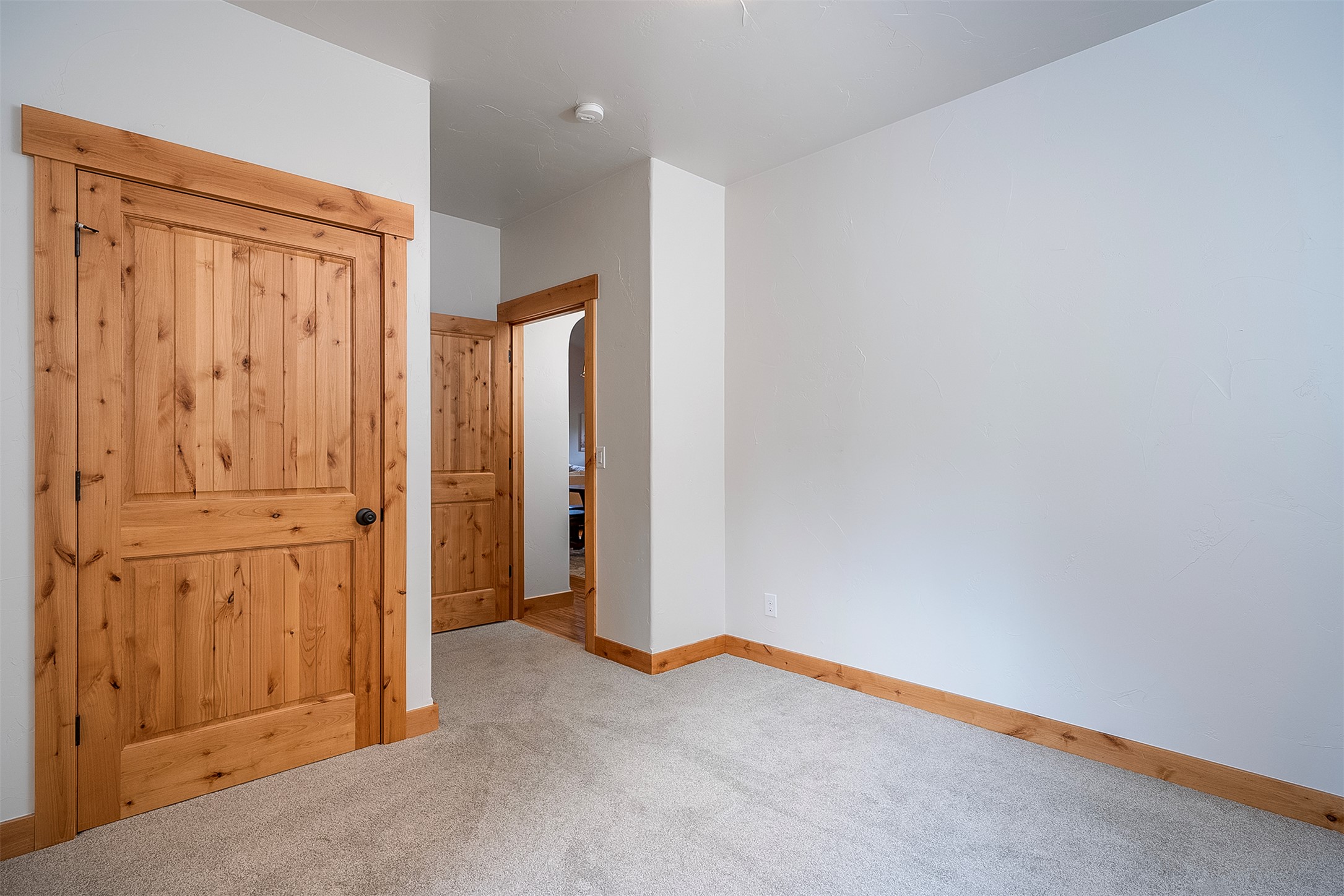 407 White Fox Run Property Photo 28