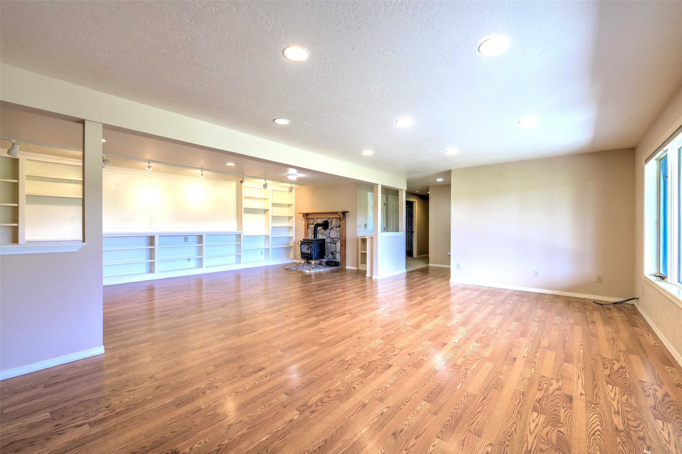 675 Warbler Lane Property Photo 42