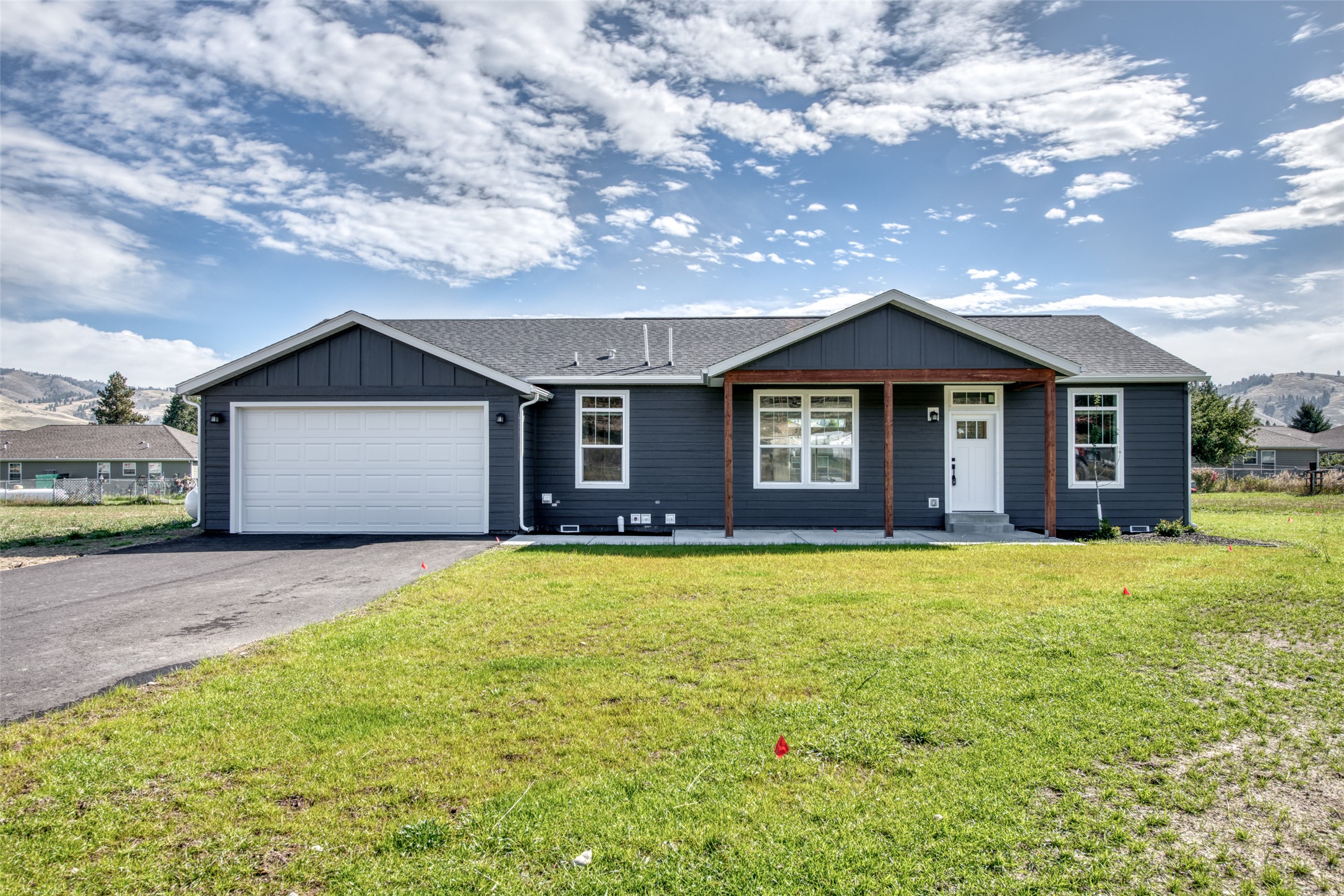 131 Nicholson Way Property Photo 1