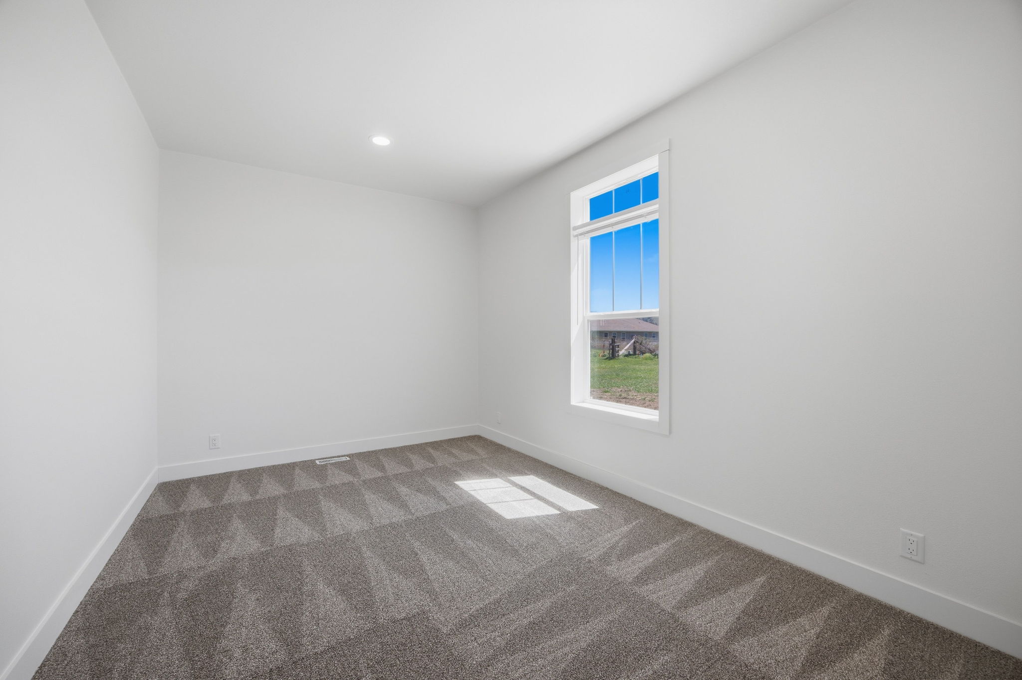 131 Nicholson Way Property Photo 33