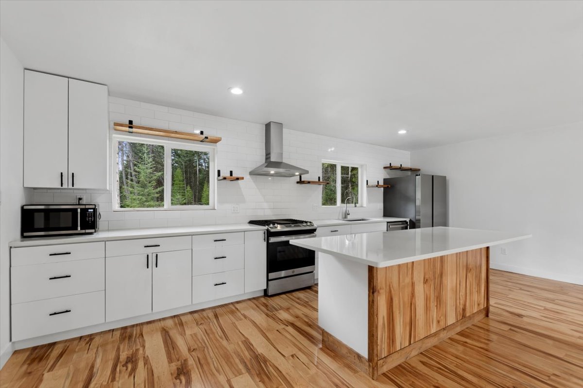 352 Whitetail Meadow Road Property Photo 5