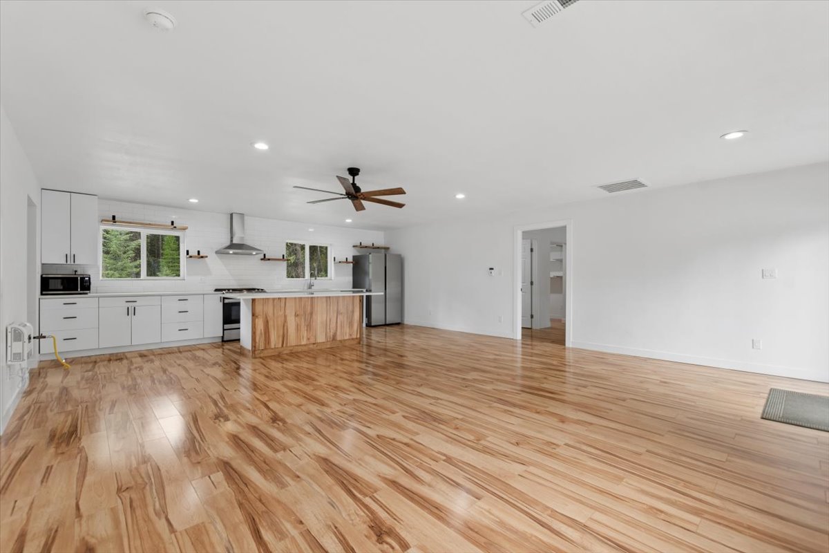 352 Whitetail Meadow Road Property Photo 11