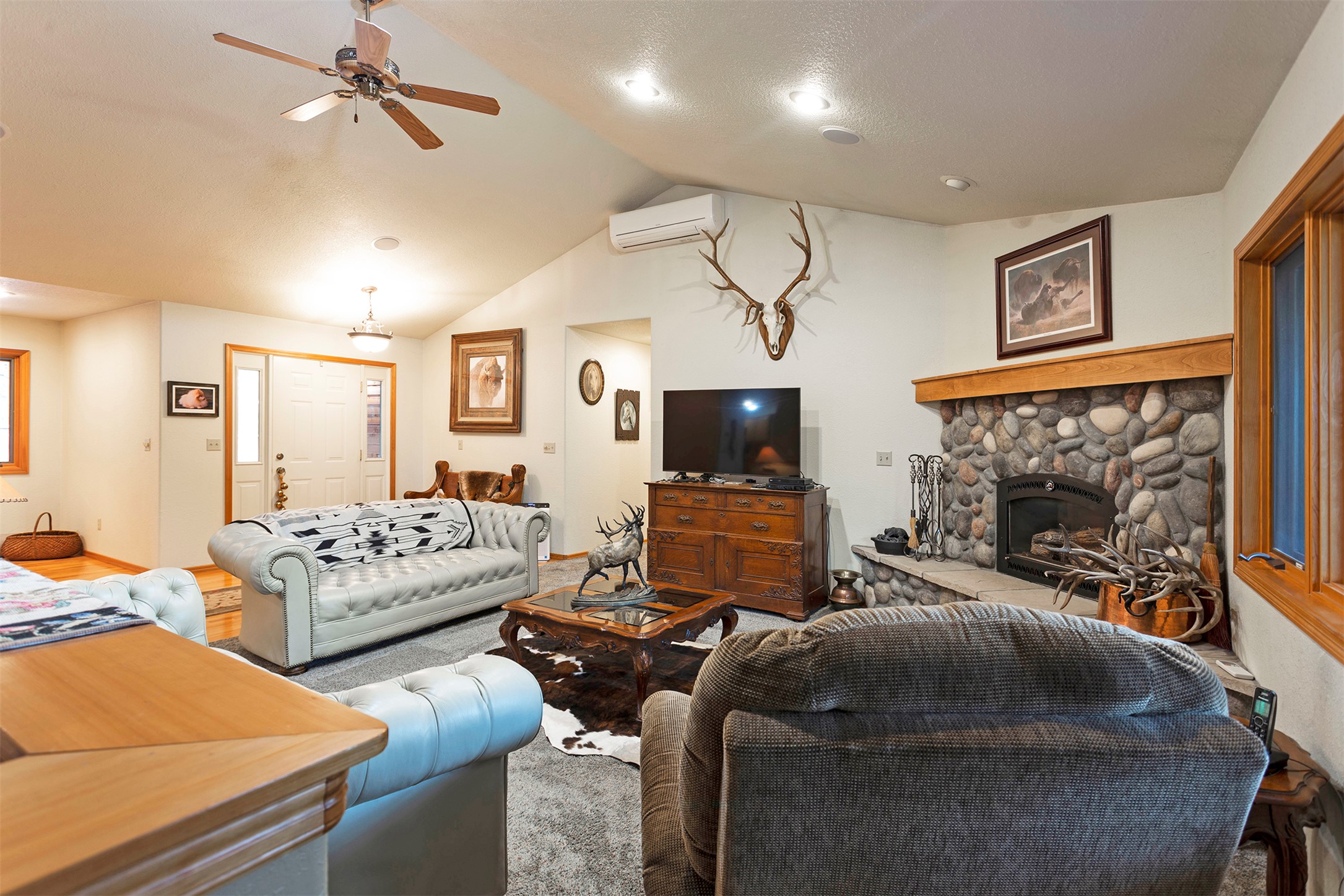 16619 Hwy 93 N Property Photo 6