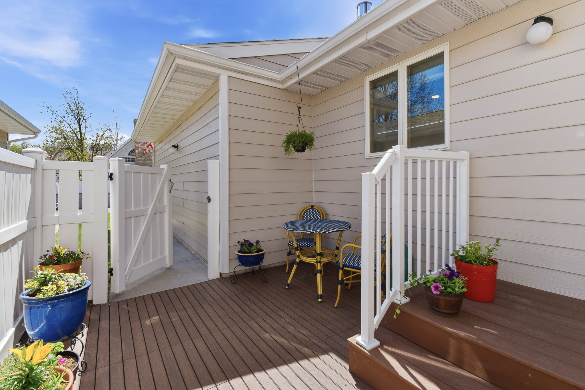 3204 Meadowood Lane 2d Property Photo 6