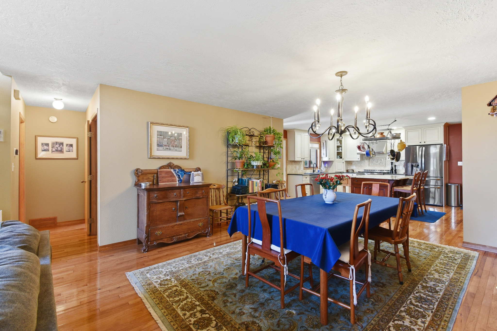 3204 Meadowood Lane 2d Property Photo 18